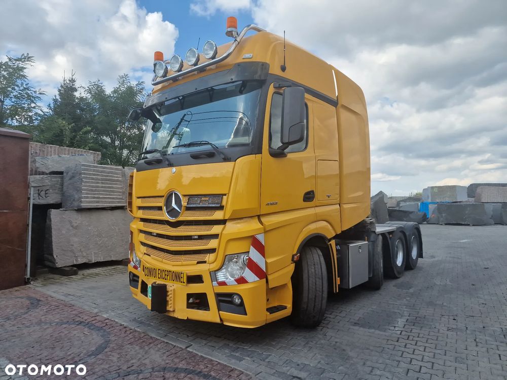 Mercedes-Benz Actros - 1