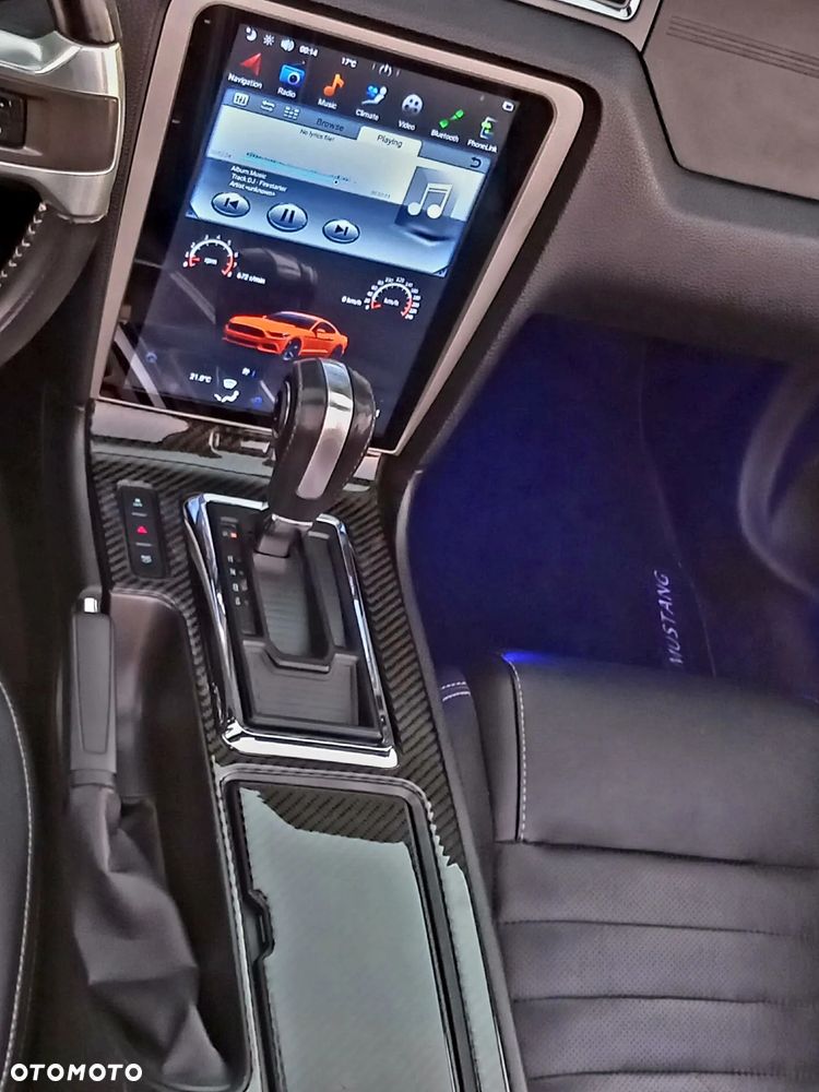 Ford Mustang 3.7 V6 Premium - 35