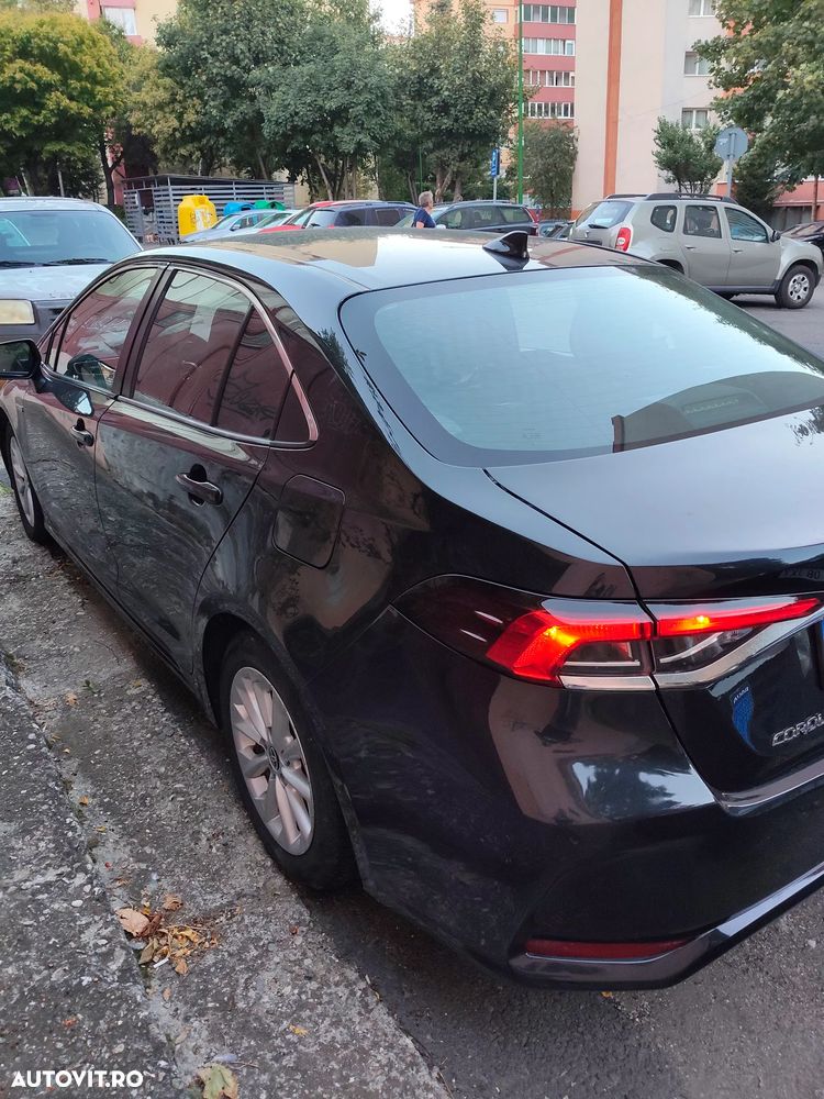 Toyota Corolla 1.8 Hybrid Comfort - 4