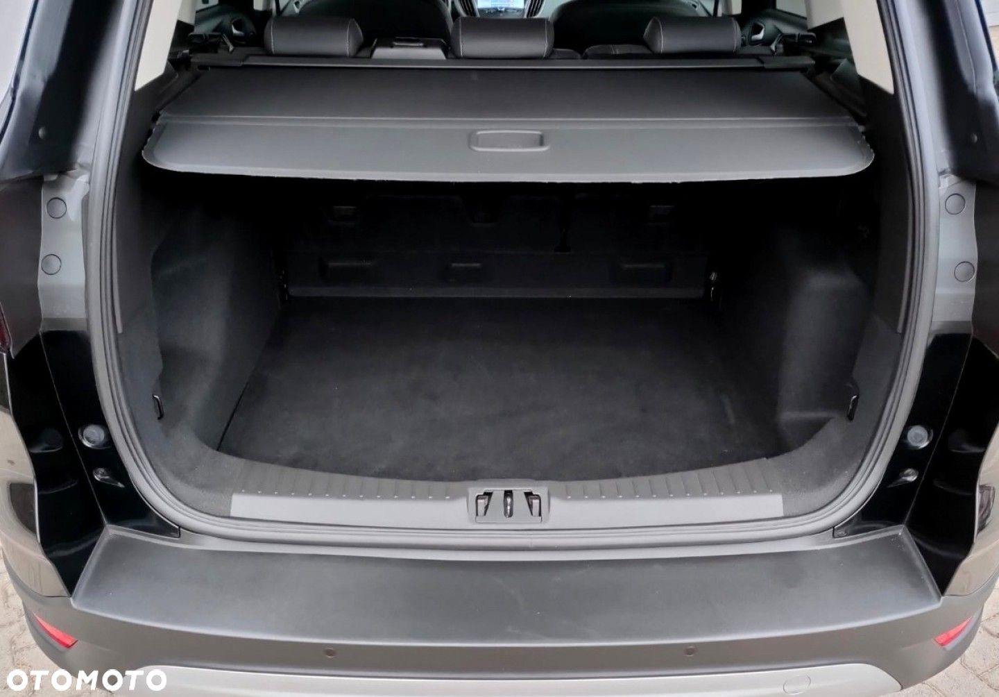 Ford Kuga - 28
