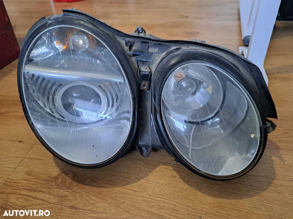 Far Dreapta ( de la masina cu volan pe stanga )Mercedes-Benz CL-Class (C215) / S-Class (W220)  cu defecte-vezi foto  Bi-Xenon (Volan Stanga - LHD) - 1