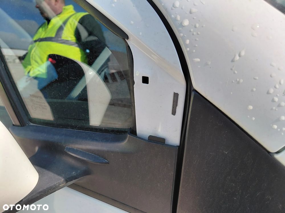 Toyota Yaris 1.33 Active - 18