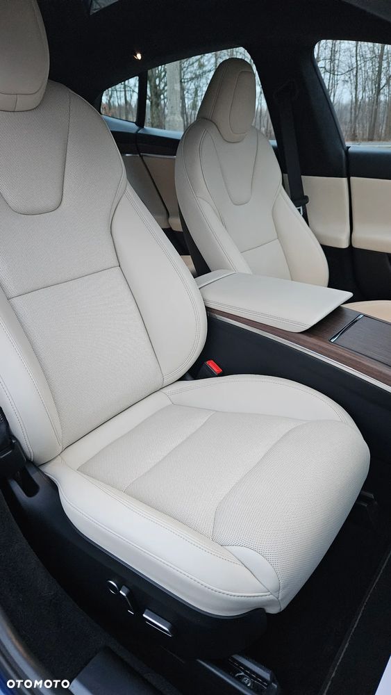 Tesla Model S Long Range AWD - 25