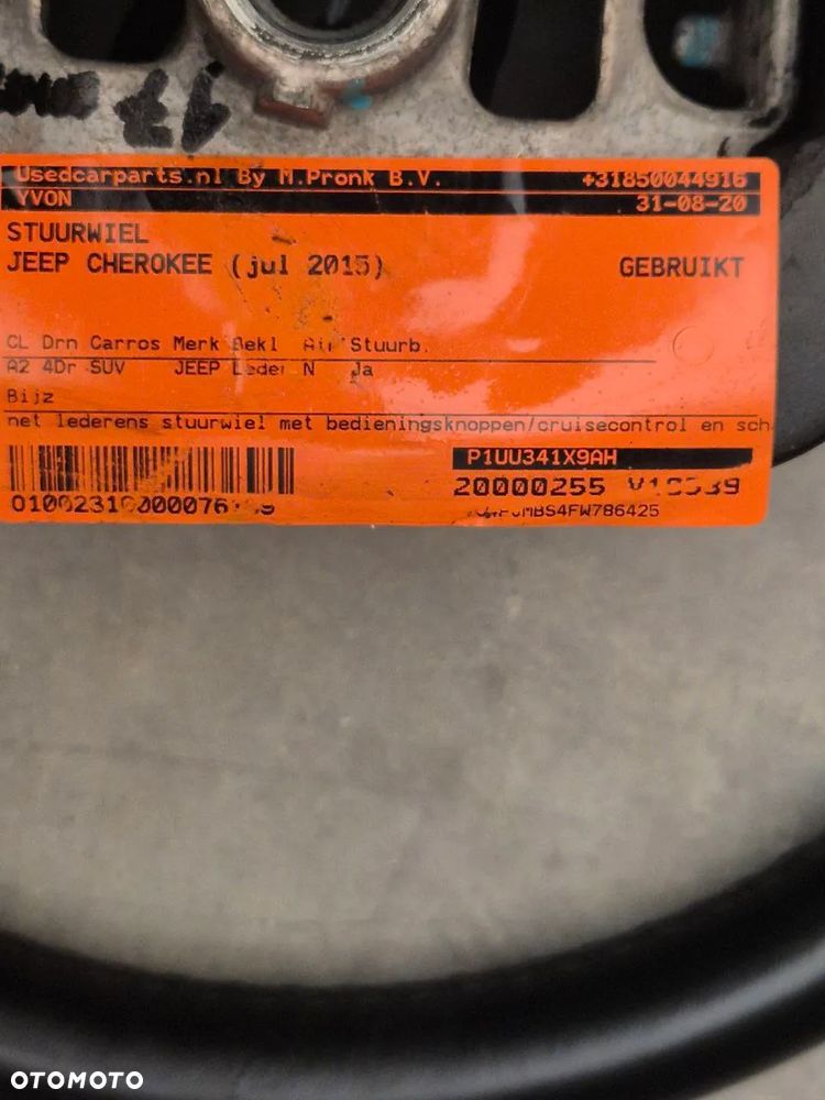 KIEROWNICA JEEP GRAND CHEROKEE WK2 - 4