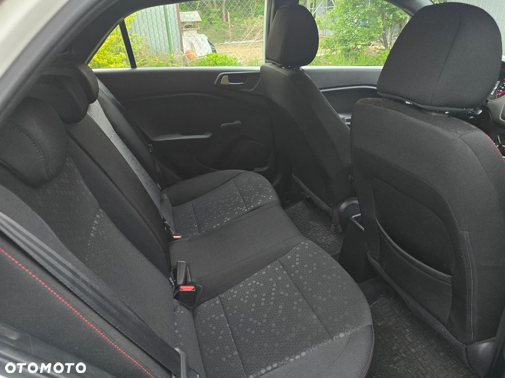 Hyundai i20 1.2 Comfort - 17