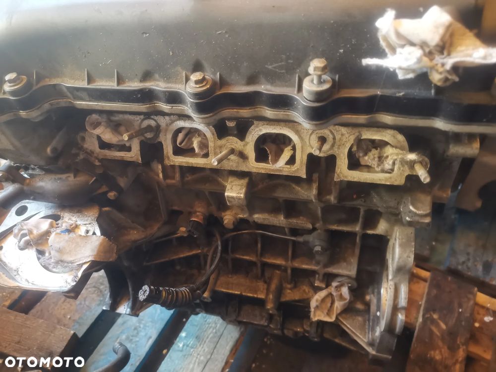SILNIK SŁUPEK BMW E46 1.8B N42B18A - 4