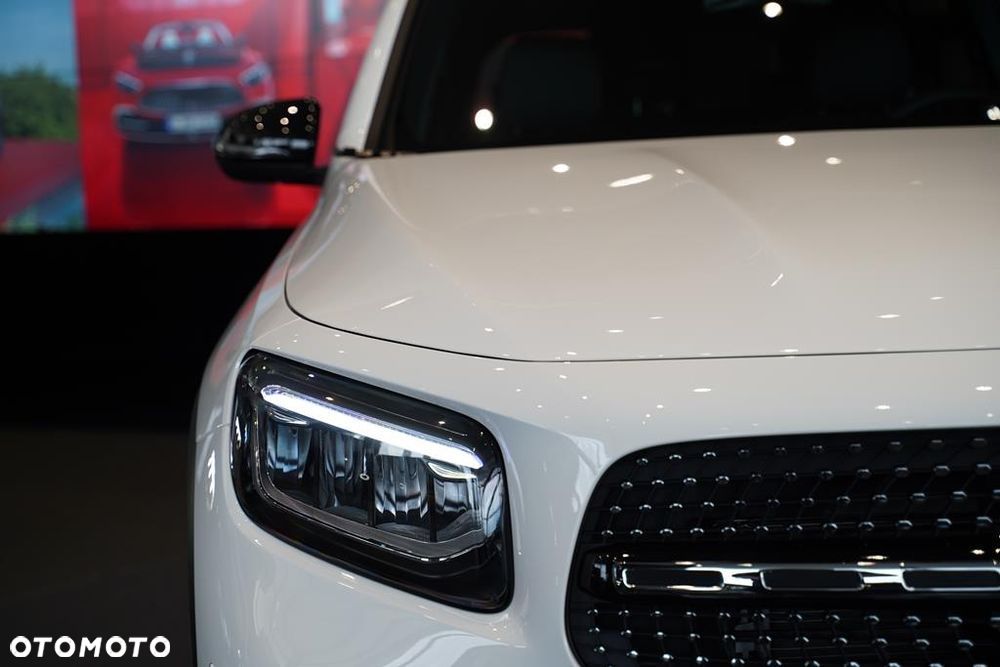 Mercedes-Benz GLB 200 mHEV AMG Line 7G-DCT - 22