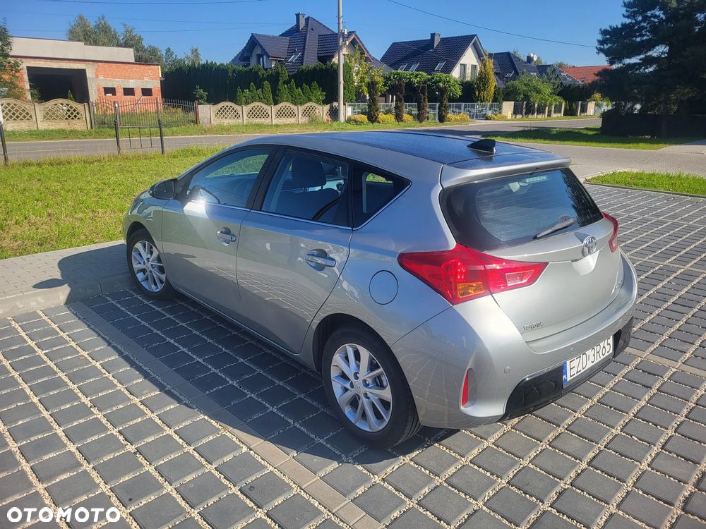 Toyota Auris 1.6 Prestige - 2