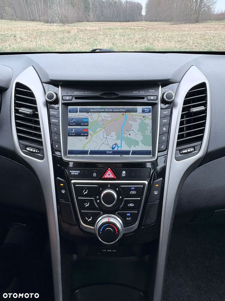 Hyundai i30 blue 1.6 CRDi Classic Navigation - 22