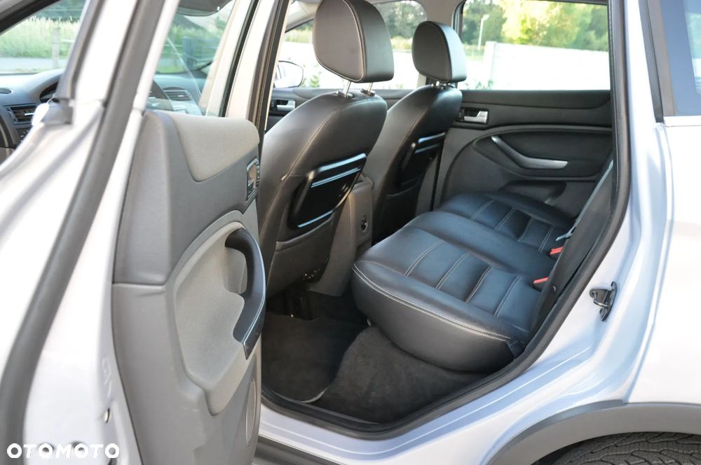 Ford Kuga 2.0 TDCi 4WD Titanium - 24