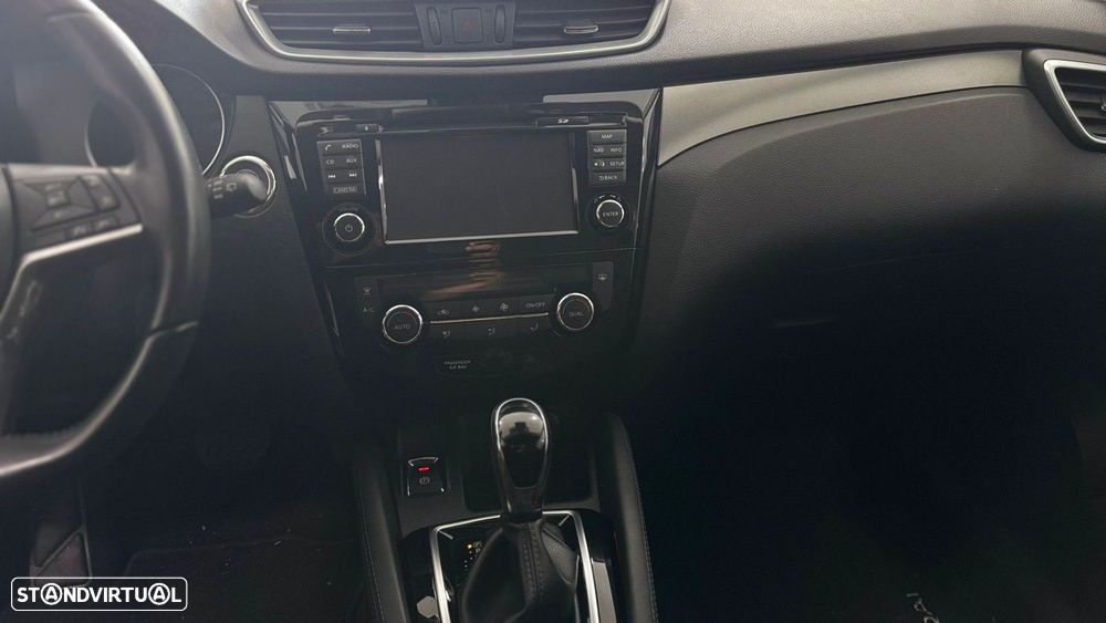 Nissan Qashqai 1.2 DIG-T N-Connecta 18 Xtronic - 9
