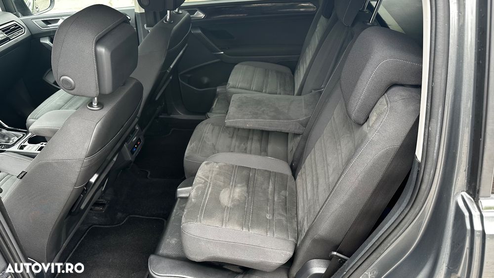 Volkswagen Touran 2.0 TDI SCR (BlueMotion Technology) DSG Highline - 38