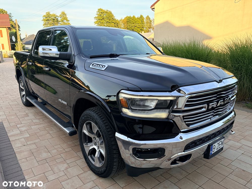 RAM 1500 5.7 Crew Cab Laramie - 2