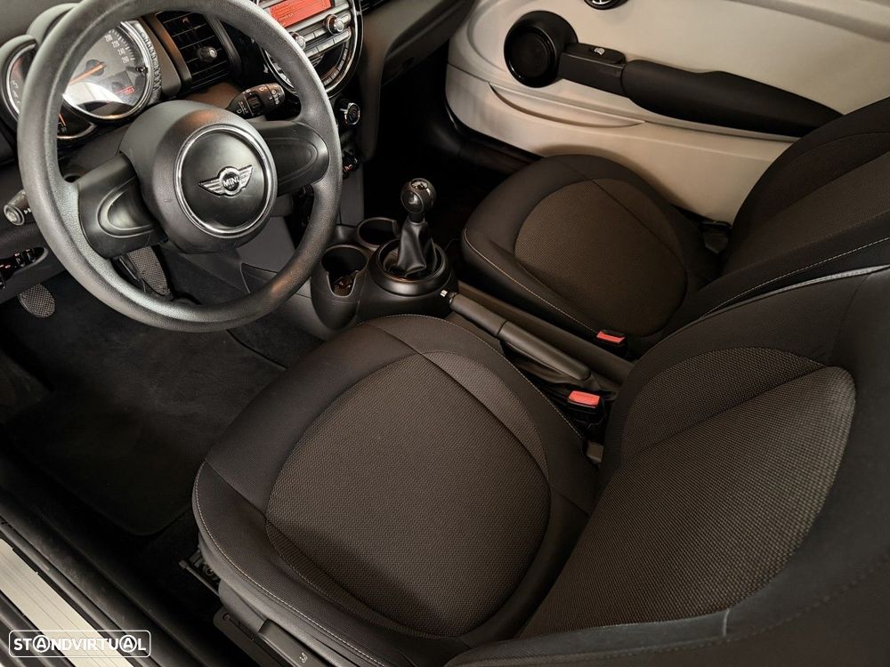 MINI 3 Portas One D - 7