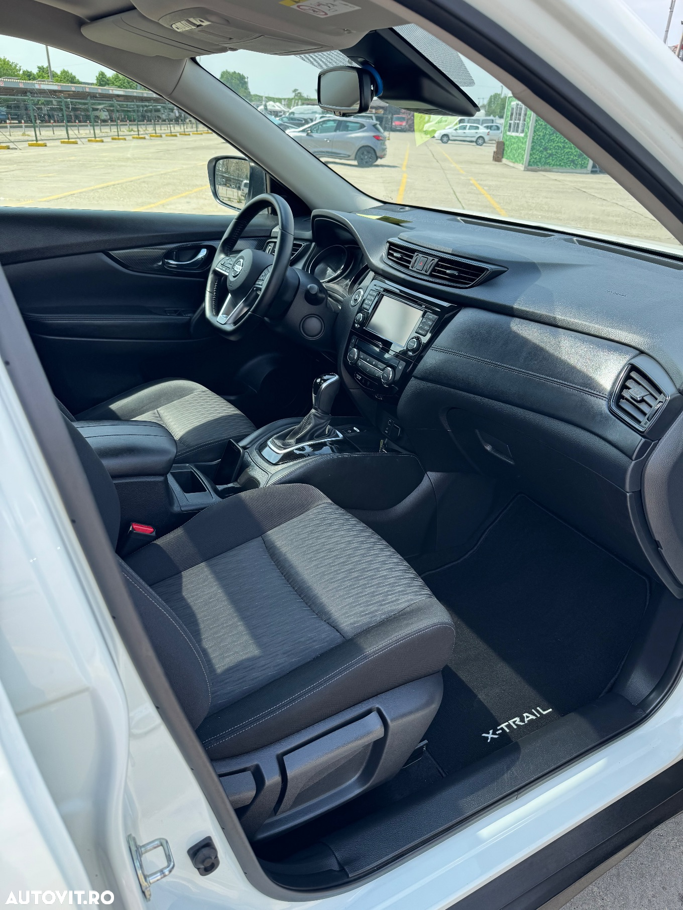 Nissan X-Trail 1.6 dCi Xtronic N-Connecta - 27