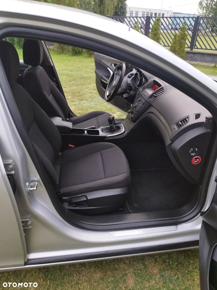 Opel Insignia - 8