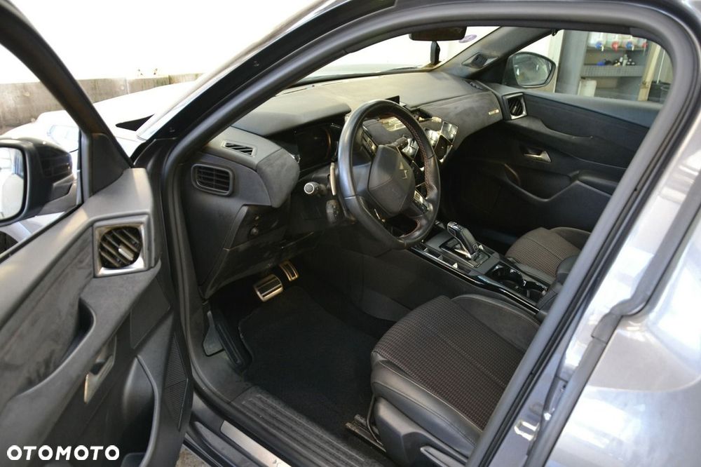 DS Automobiles DS 3 - 12