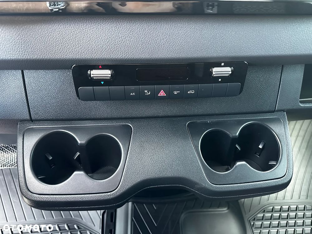 Mercedes-Benz Sprinter - 25