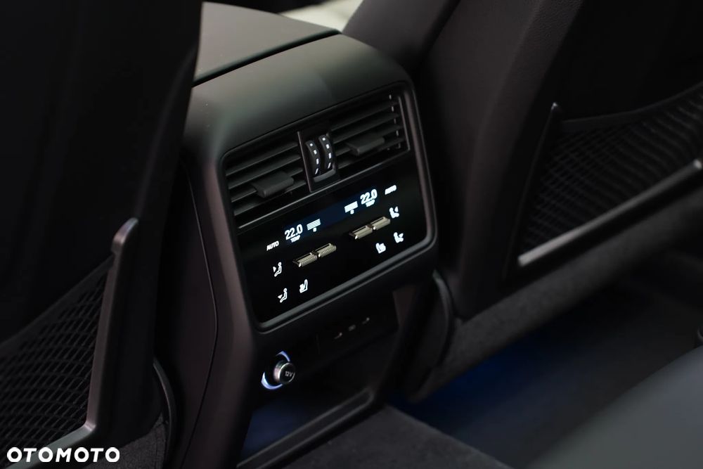 Porsche Cayenne Turbo E-Hybrid PHEV - 23