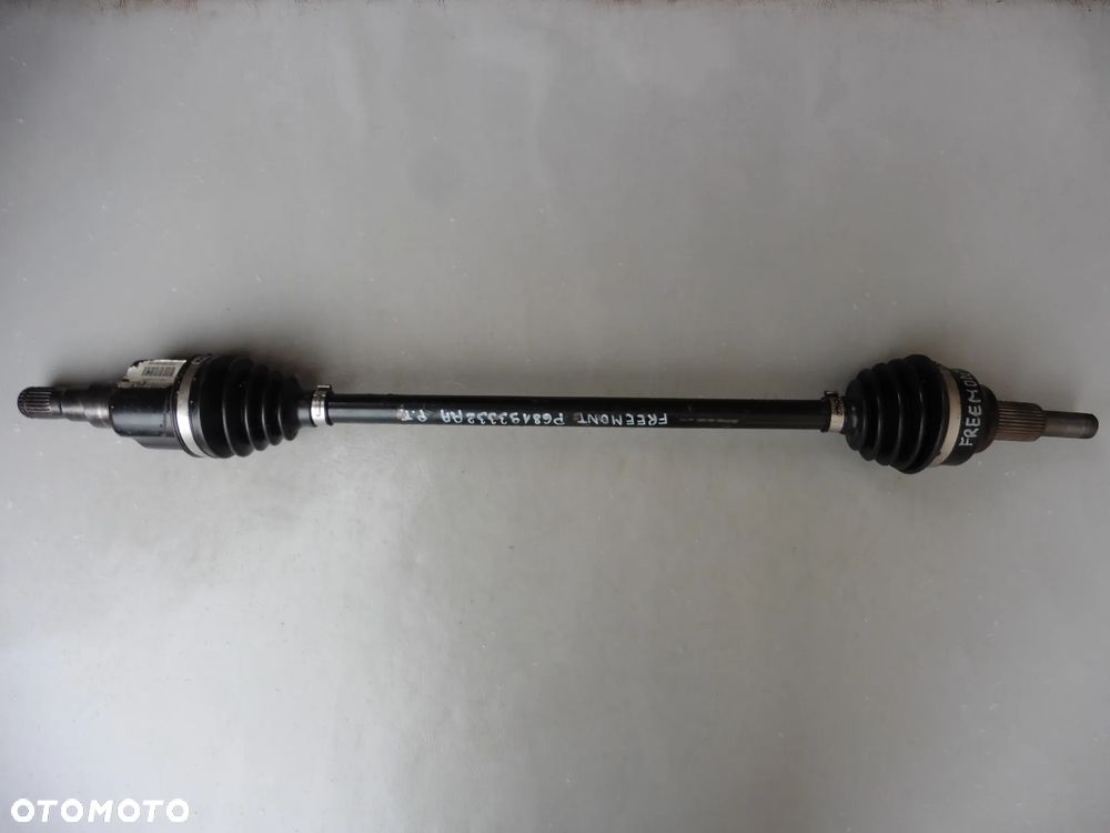 Półoś prawy tył Fiat Freemont P68193332AA - 1