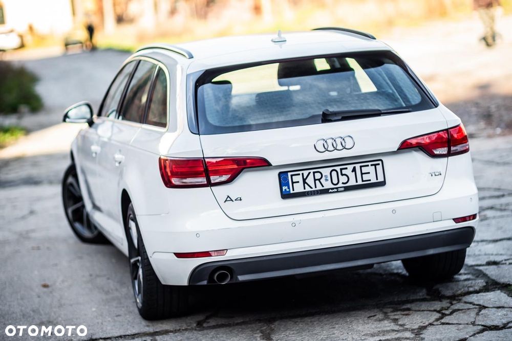 Audi A4 Avant 2.0 TDI S tronic - 9