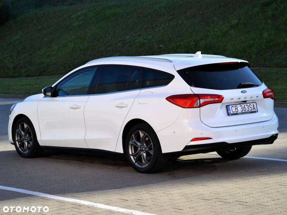 Ford Focus 2.0 TDCi Titanium ASS PowerShift - 4