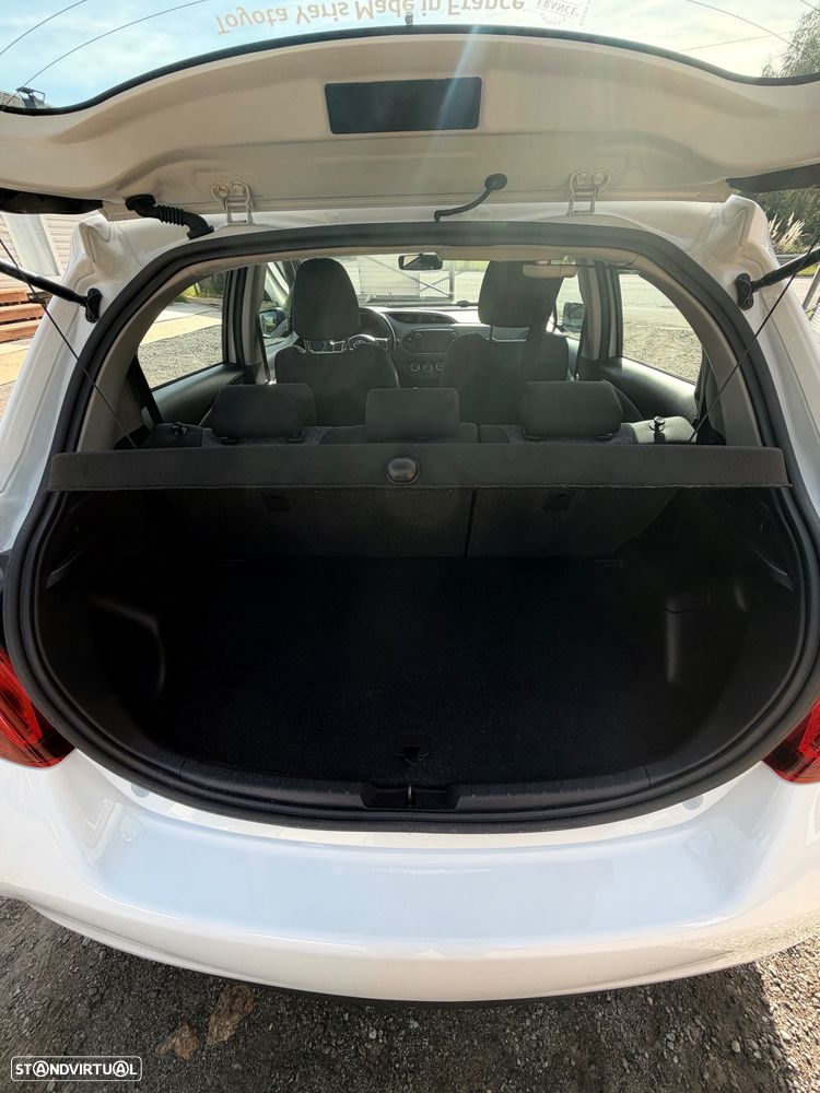 Toyota Yaris 1.4 D-4D Comfort+P.Style - 22