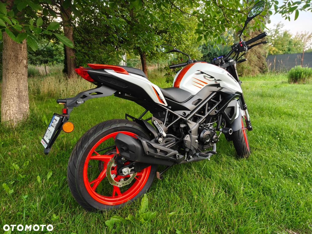QJMOTOR SRK 125S - 3