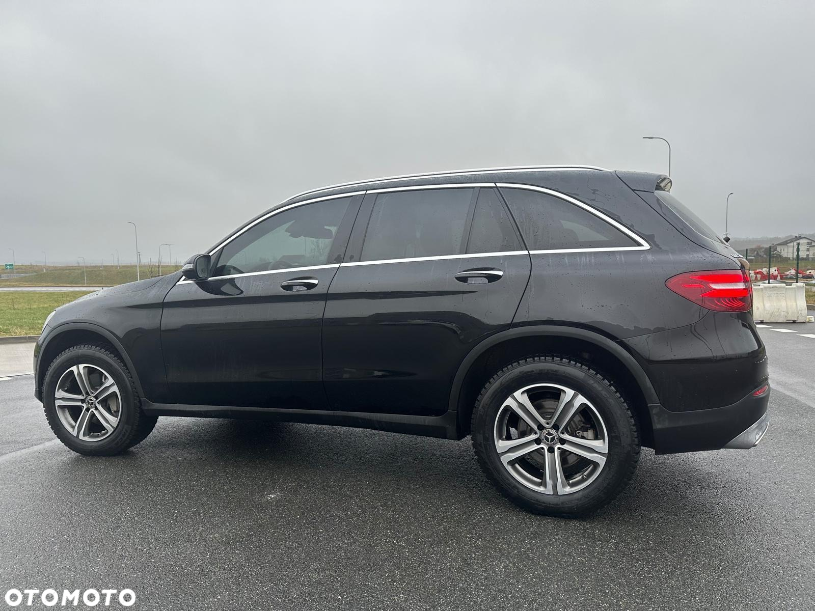 Mercedes-Benz GLC 300 Coupe 4Matic 9G-TRONIC - 13