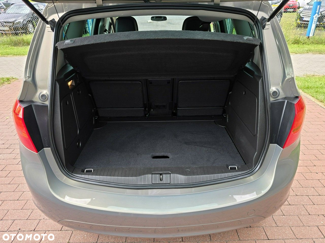 Opel Meriva - 22