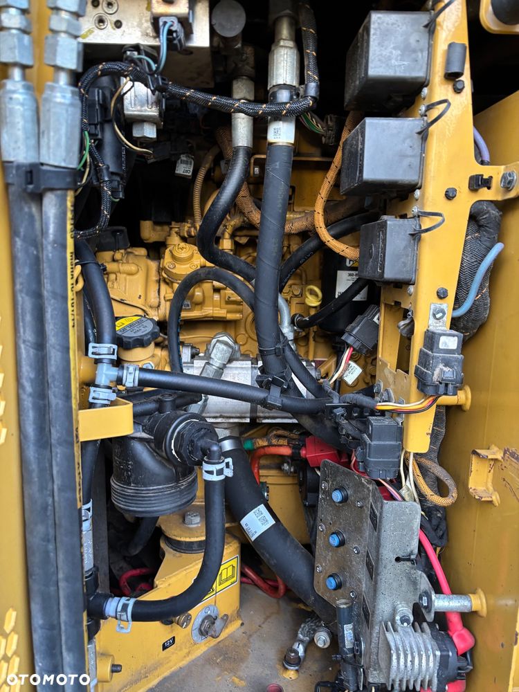 Caterpillar 2016/17 r WAGA 10TON , STAL STAL,obcinarka, bęben nie dzielony! - 21