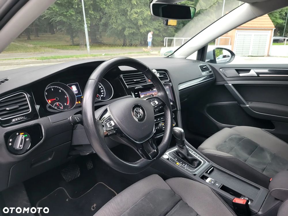 Volkswagen Golf 2.0 TDI SCR DSG Highline - 12