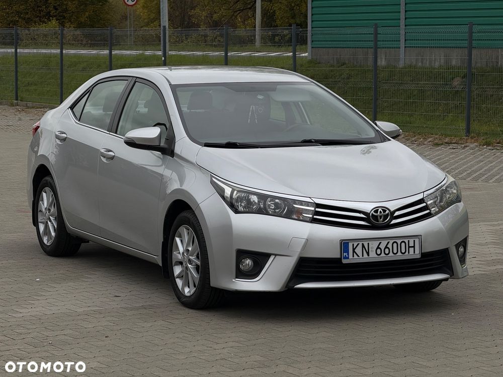 Toyota Corolla 1.6 Premium - 9