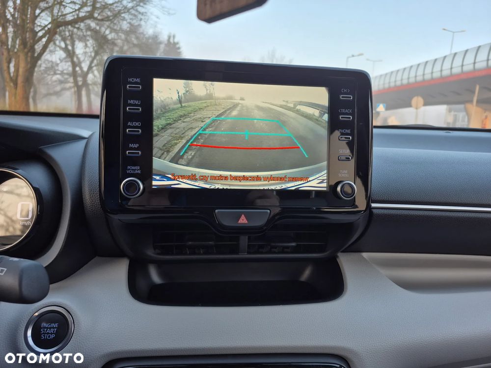 Toyota Yaris 1.5 Selection Elegant - 20