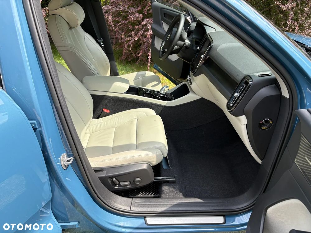 Volvo XC 40 - 3