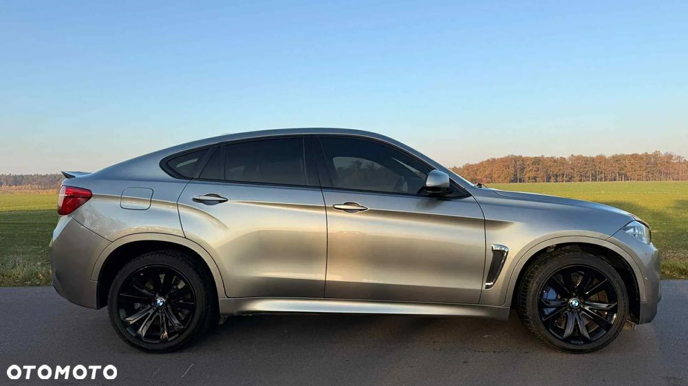 BMW X6M - 22