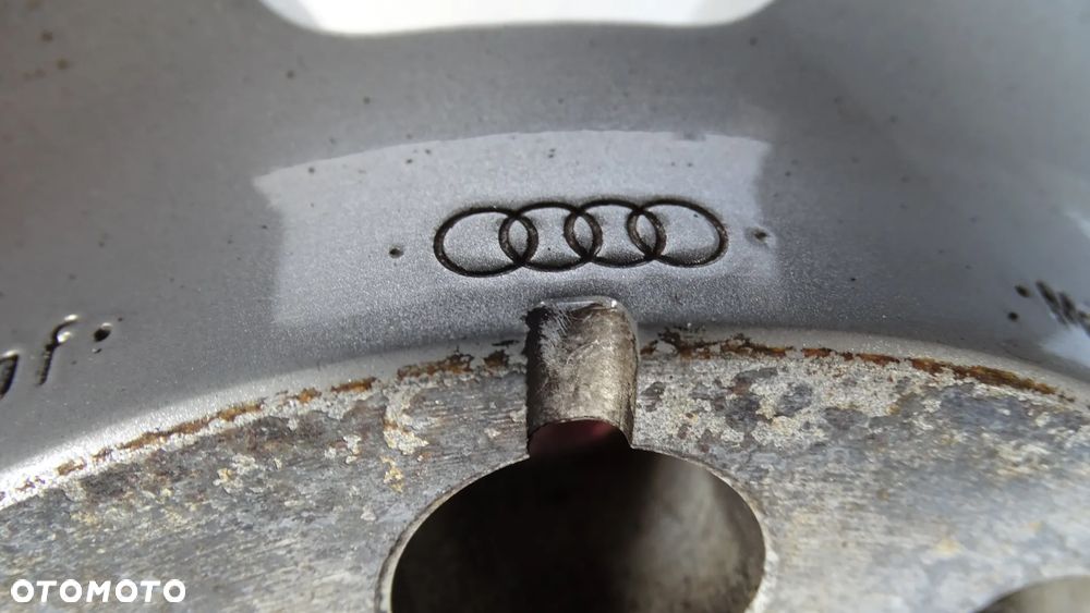 AUDI A4 B9 8W0 E7Jx16H2 5x112 ET35 - felga oryginał - 9