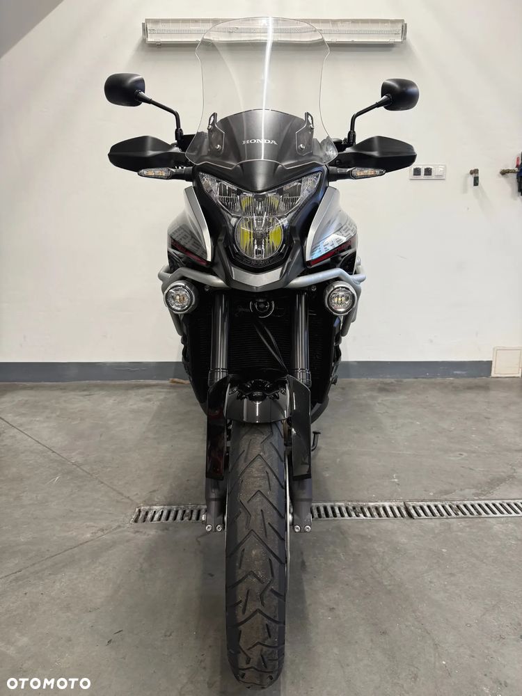 Honda VFR - 38