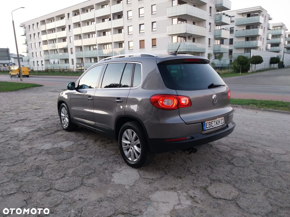 Volkswagen Tiguan 2.0 TDI DPF 4Motion Track & Avenue - 9