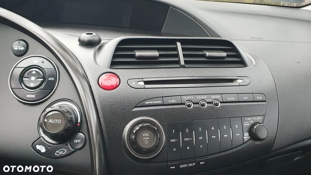 Honda Civic 1.4 i-VTEC Comfort - 22