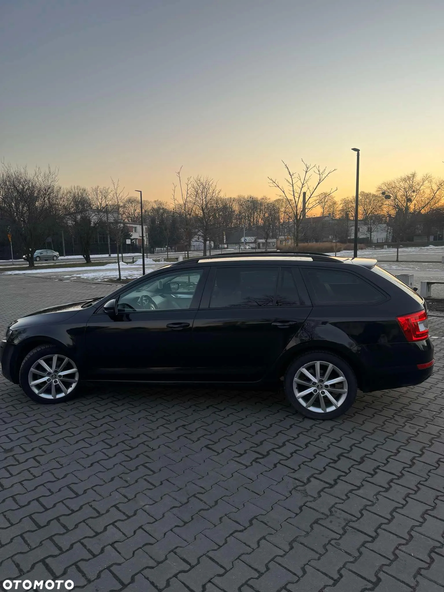Skoda Octavia 1.4 TSI Ambition DSG - 6