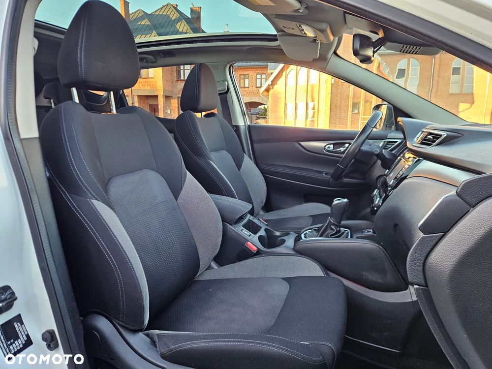 Nissan Qashqai 1.2 DIG-T N-Connecta Xtronic EU6 - 8
