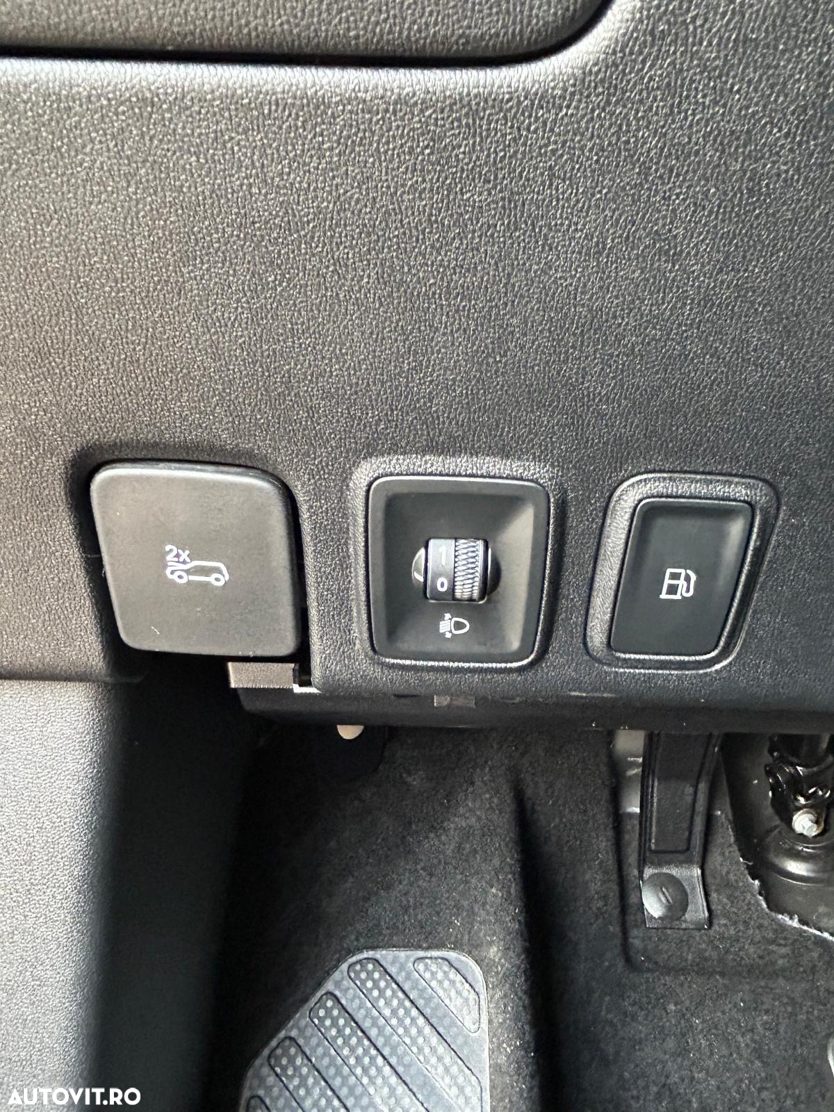 MG EHS 1.5 T-GDi AT PHEV Exclusive - 34