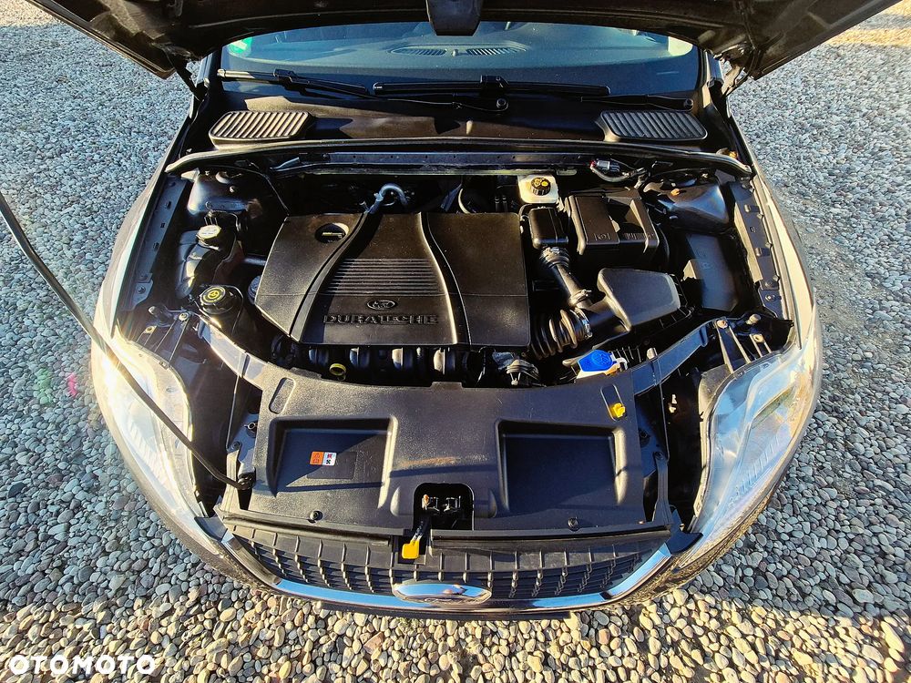 Ford Mondeo - 35