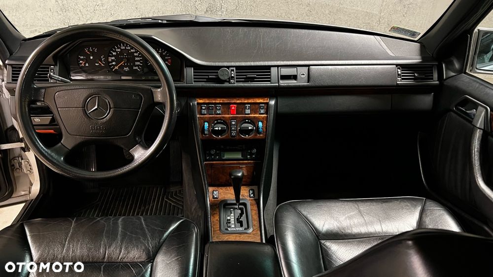 Mercedes-Benz W124 (1984-1993) - 14