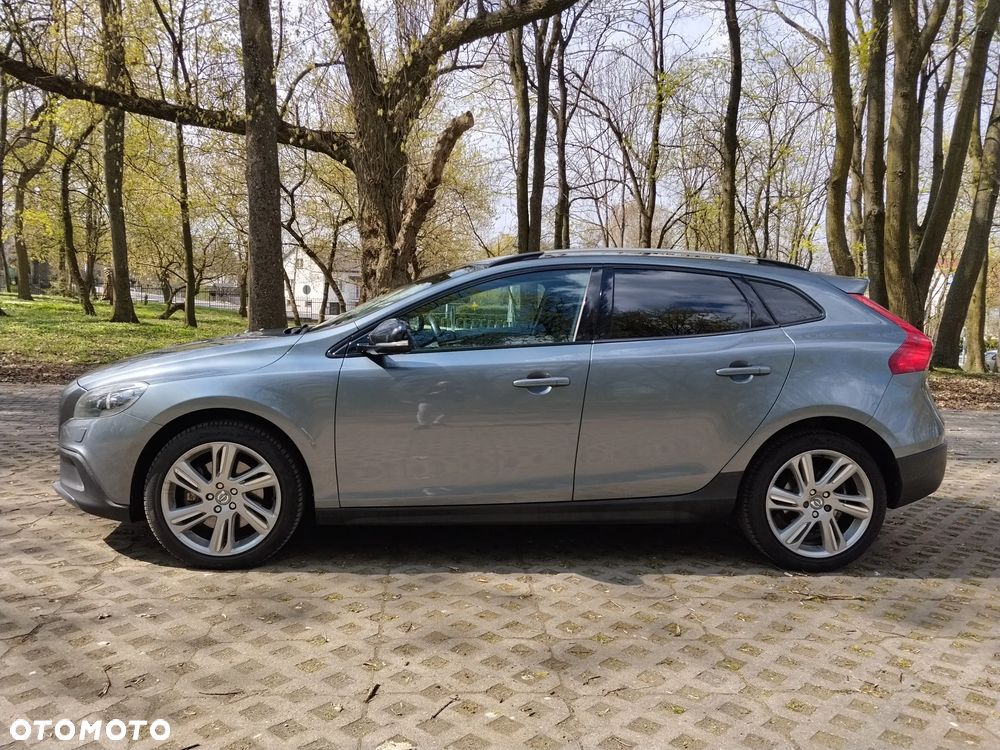 Volvo V40 Cross Country - 2