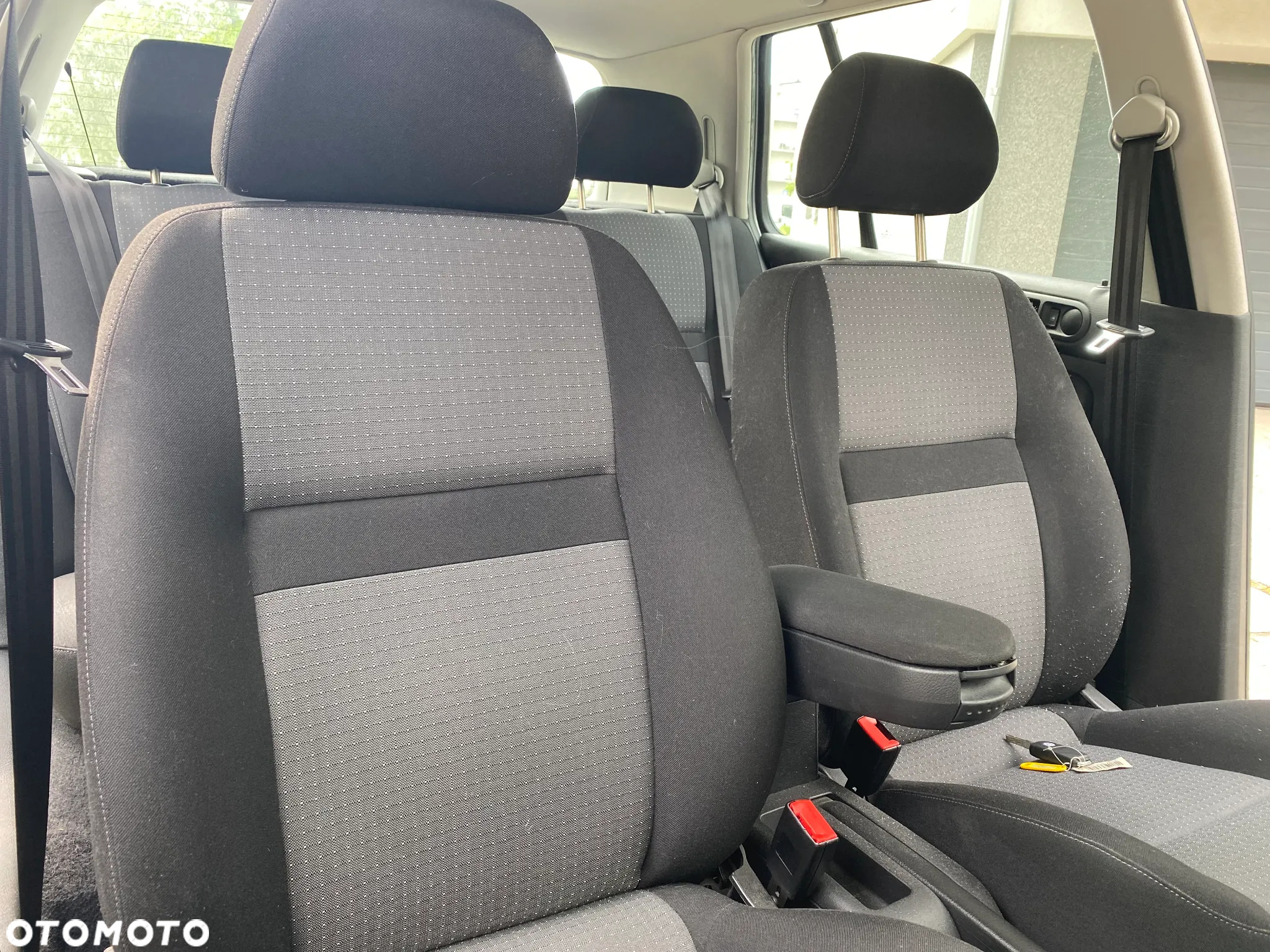 Volkswagen Golf 1.9 TDI DPF Trendline - 10