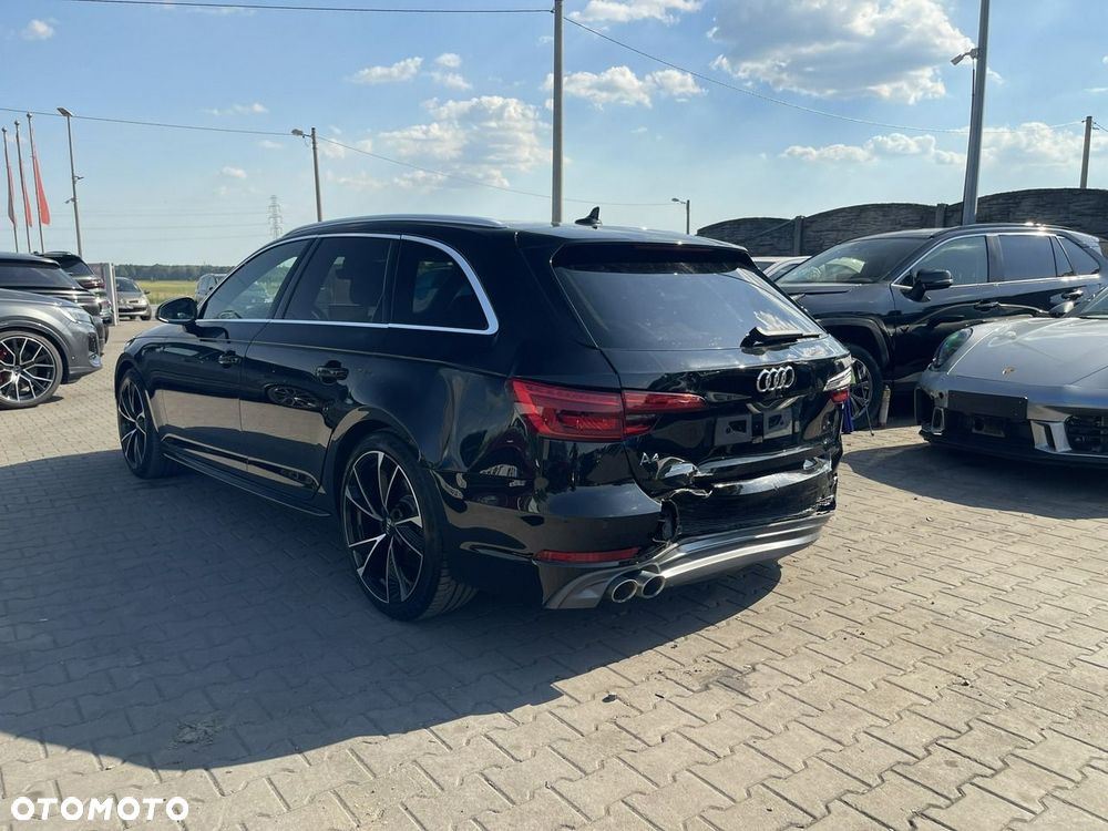 Audi A4 Avant 40 TDI S tronic S line - 14