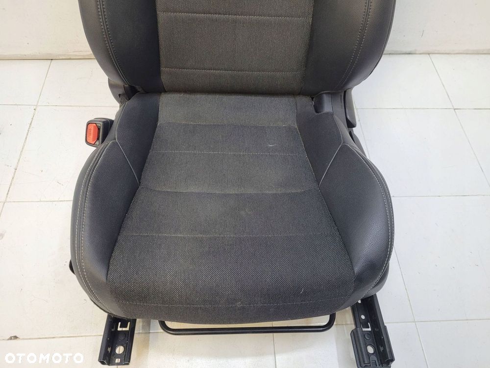 toyota corolla e21 18r- fotel pół skóra poduszka airbag lewy przód - 2