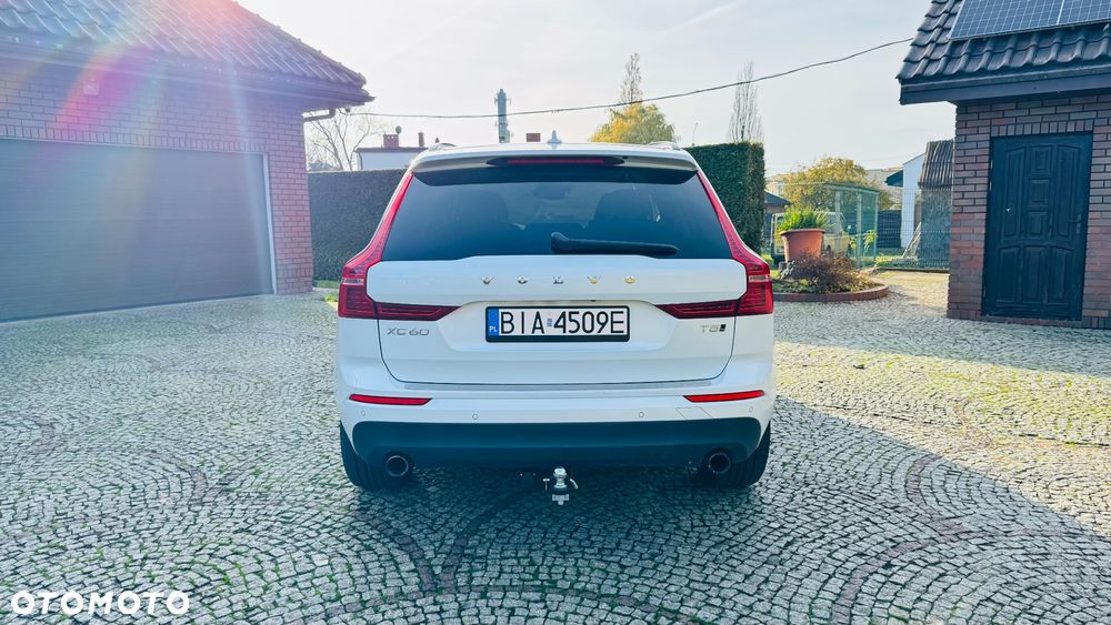 Volvo XC 60 T5 AWD Geartronic Momentum - 6